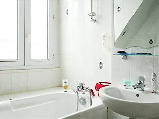 ホテル 9hotel Bastille-lyon 3*